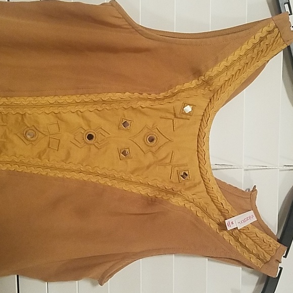 Top Nwot - Picture 2 of 2